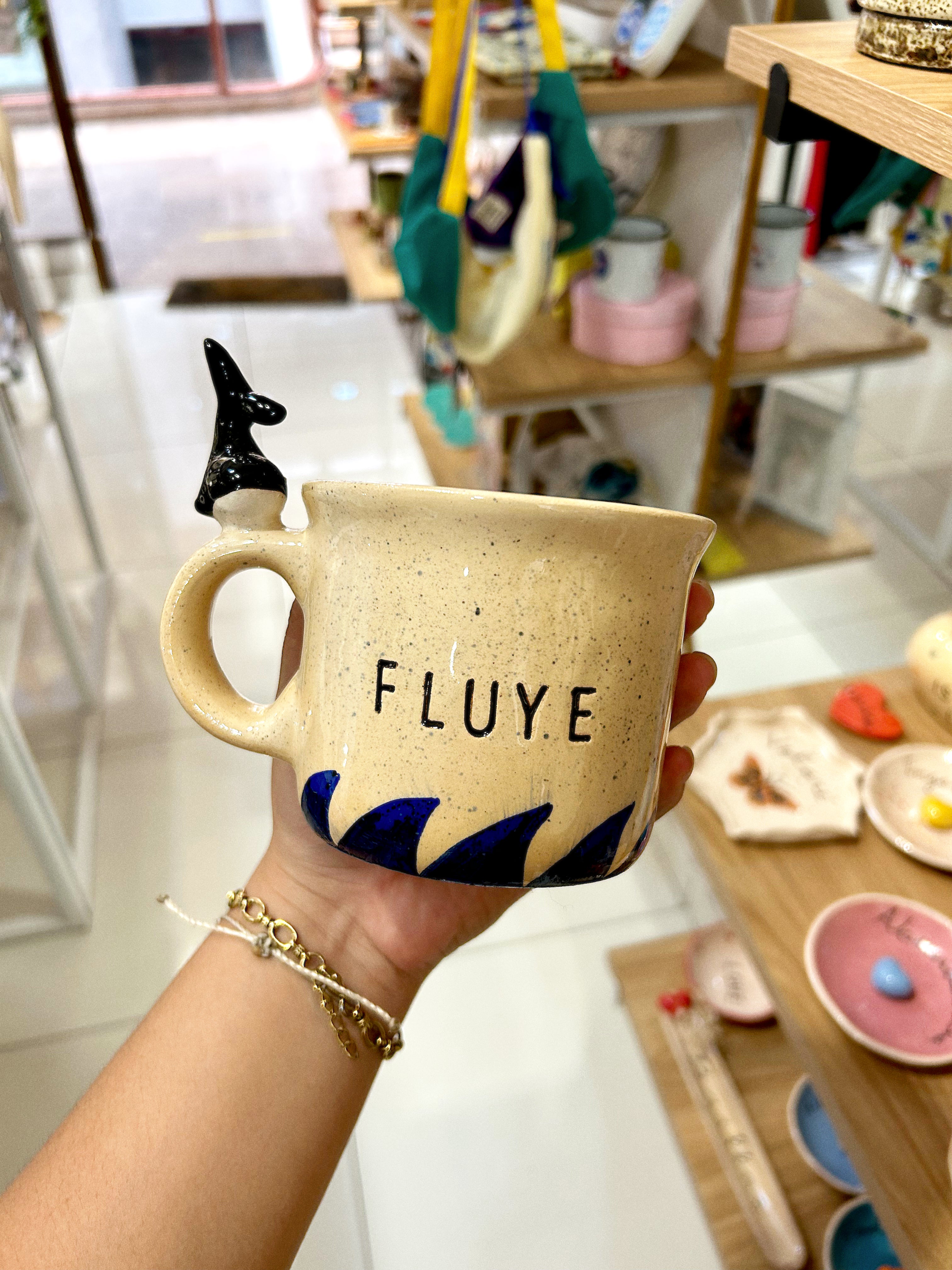 taza Fluye