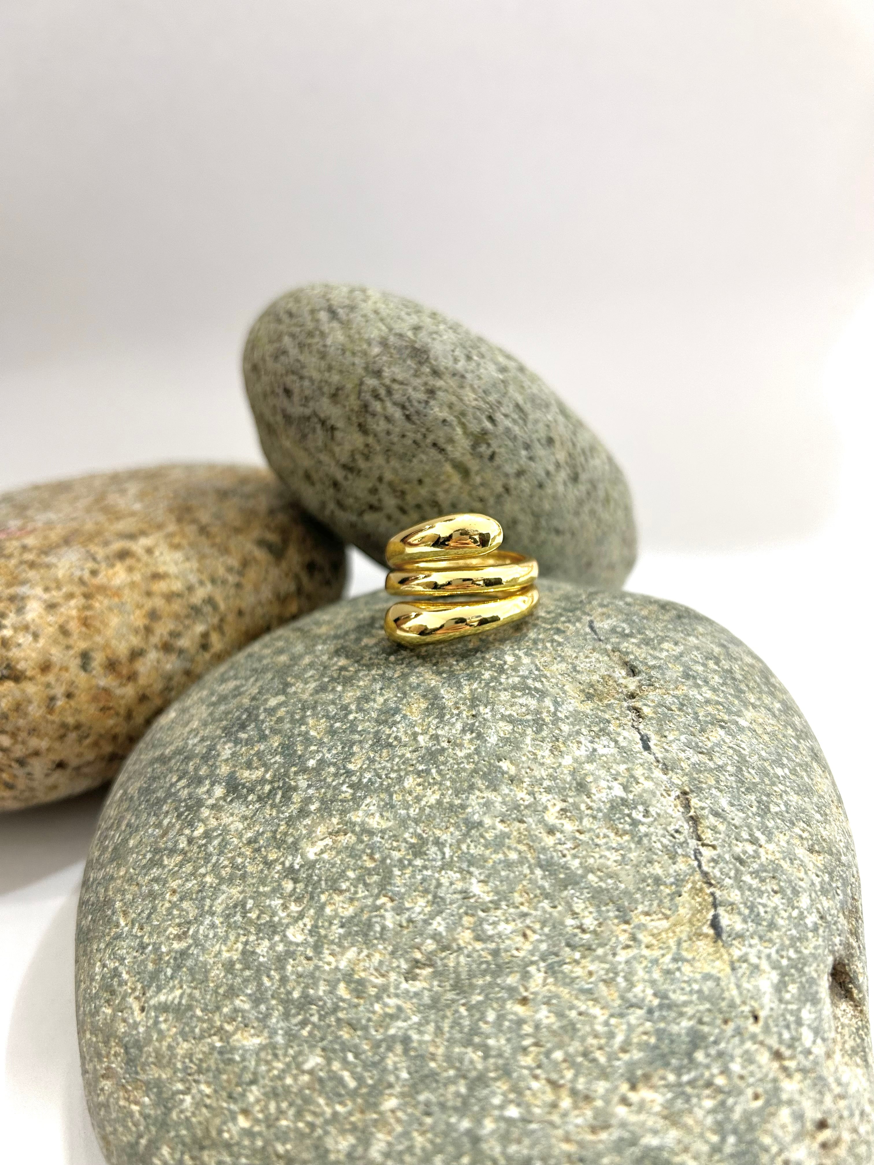 Tonya ring