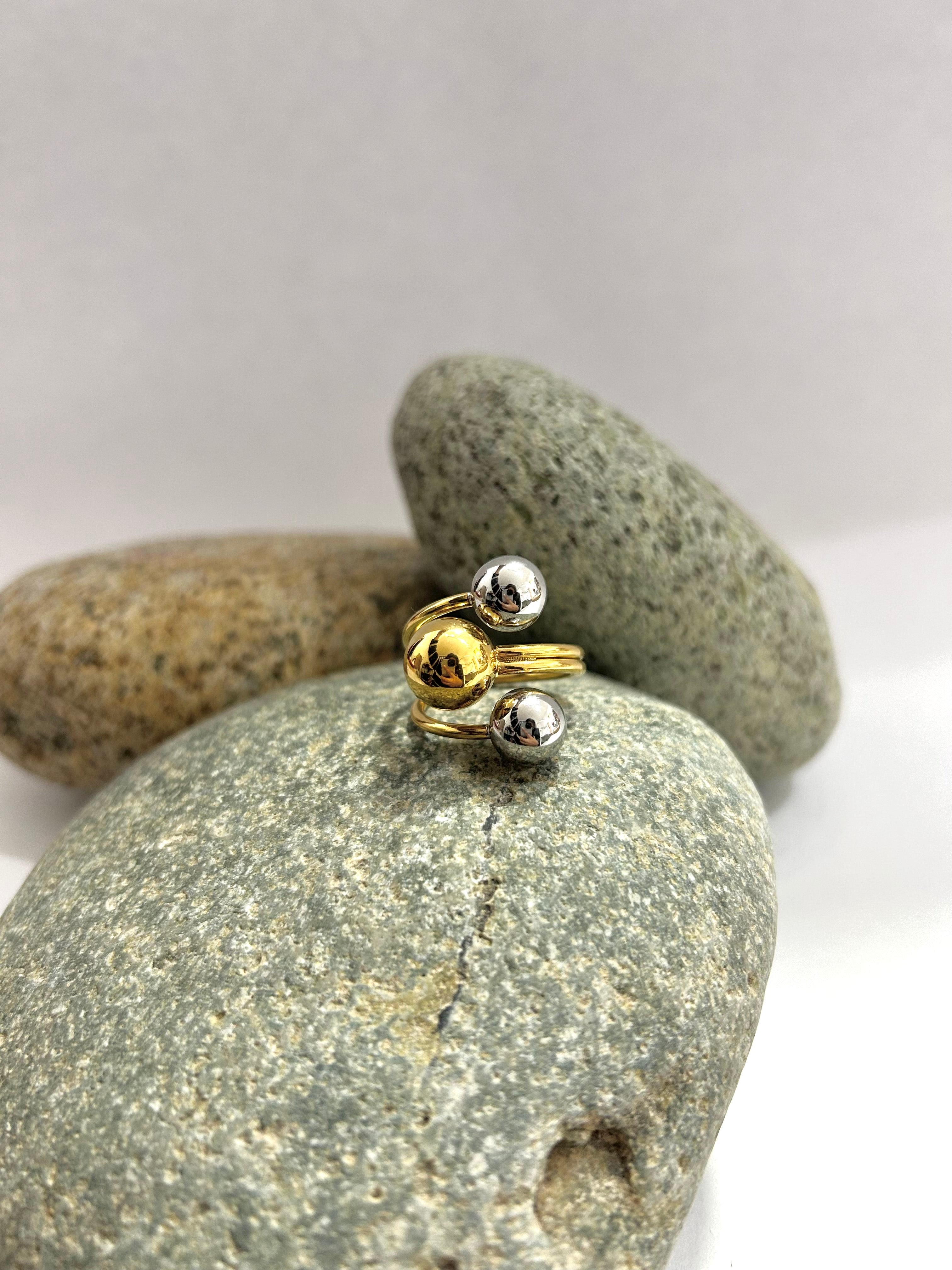 Cindy ring
