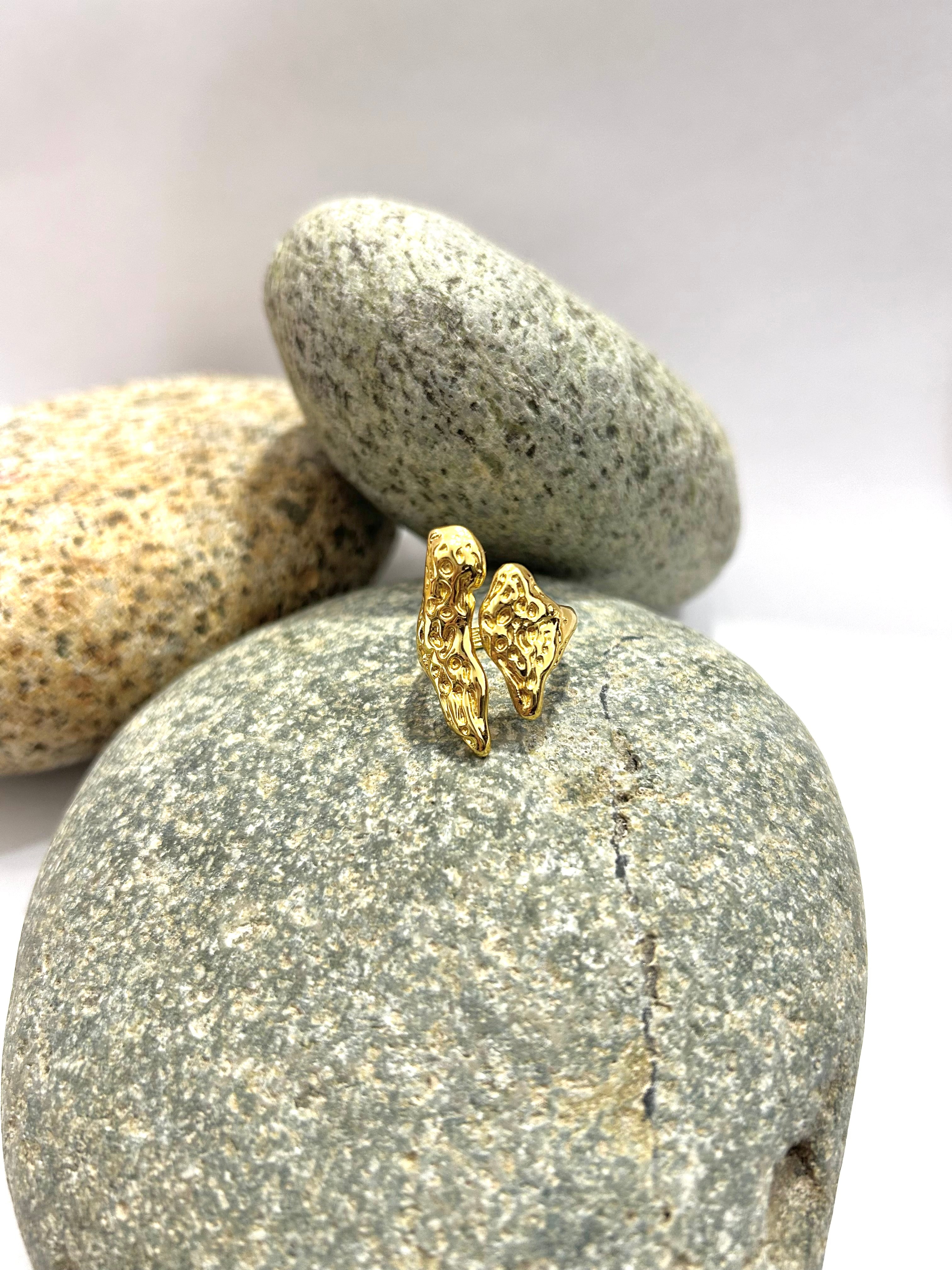Roma ring