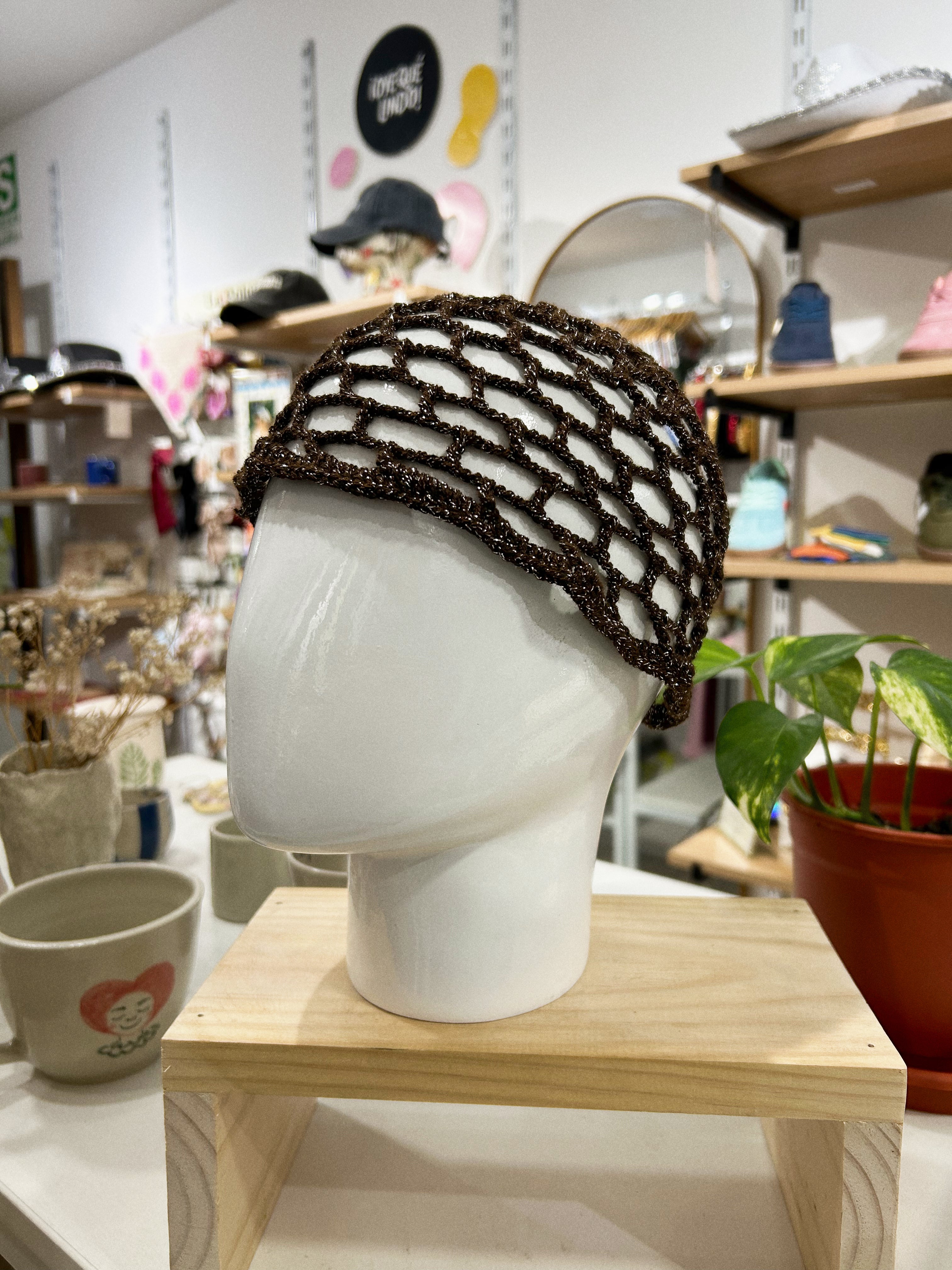 crochet hat - marrón sparkle