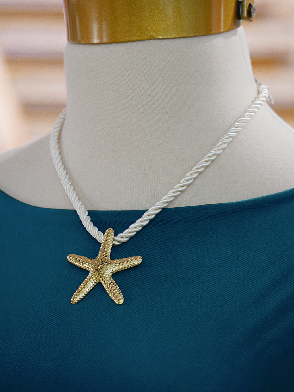 collar estrella con soga