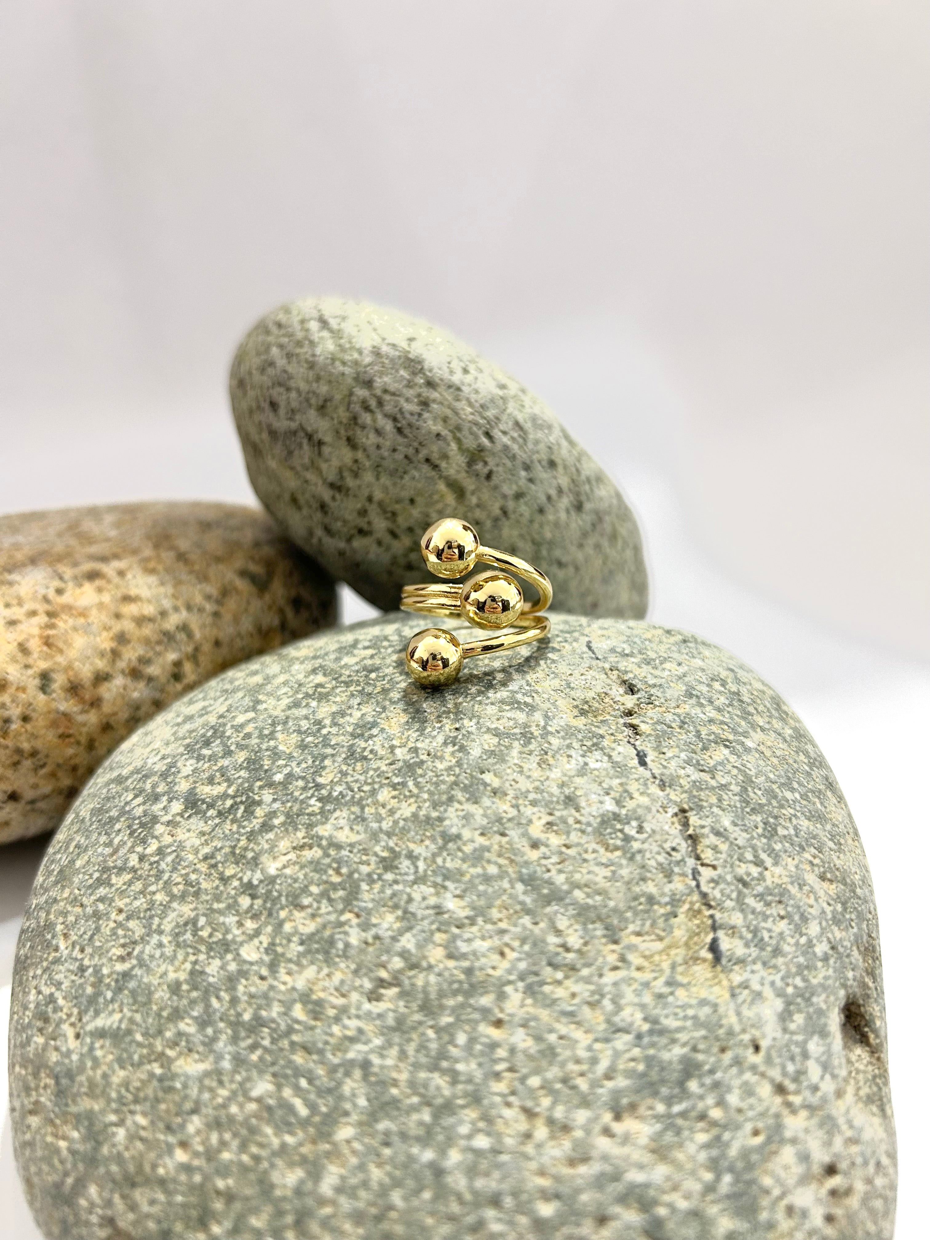 Sabrina ring