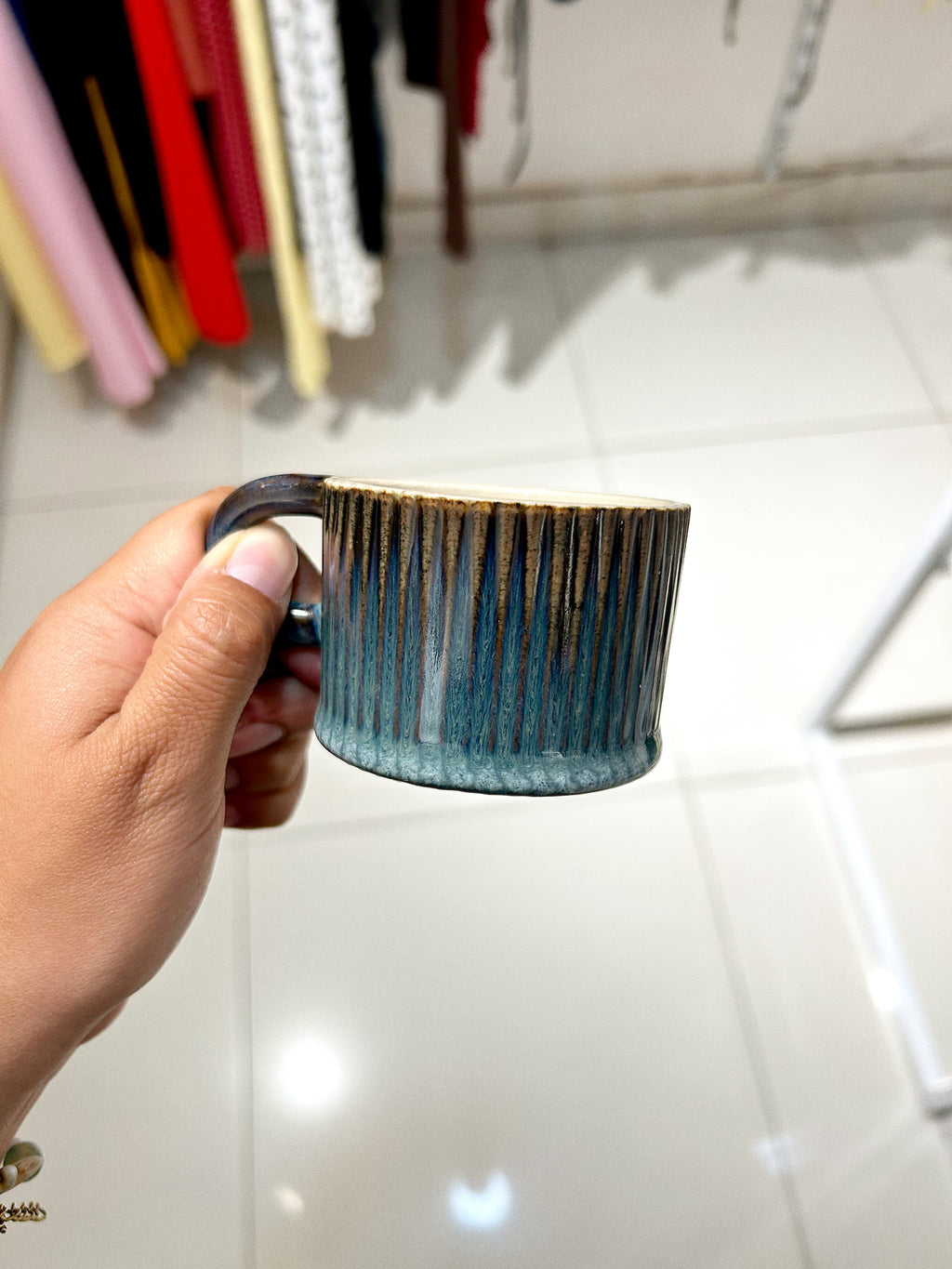 taza Ondas azul con diseño