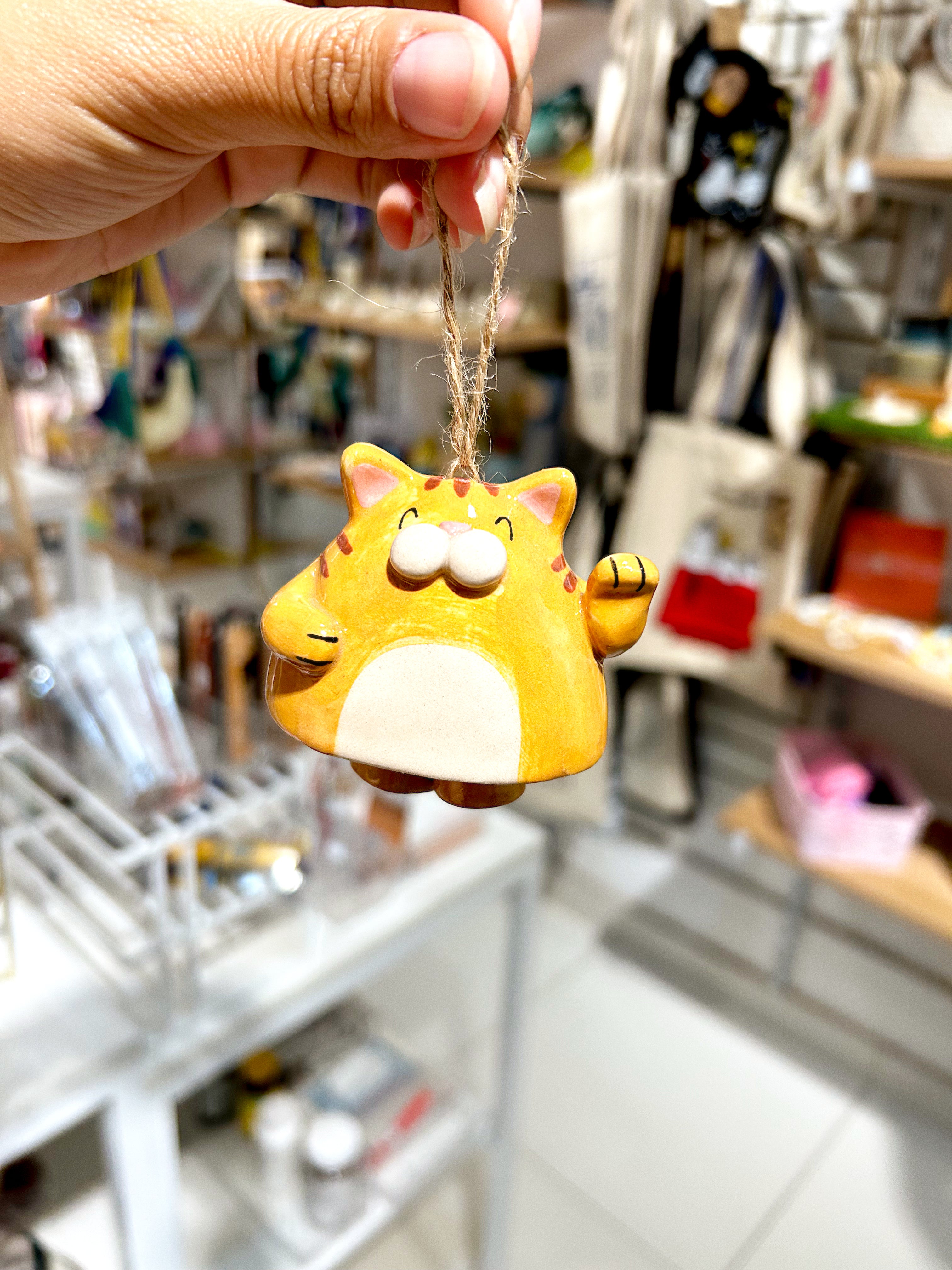 Campana gato caramelo