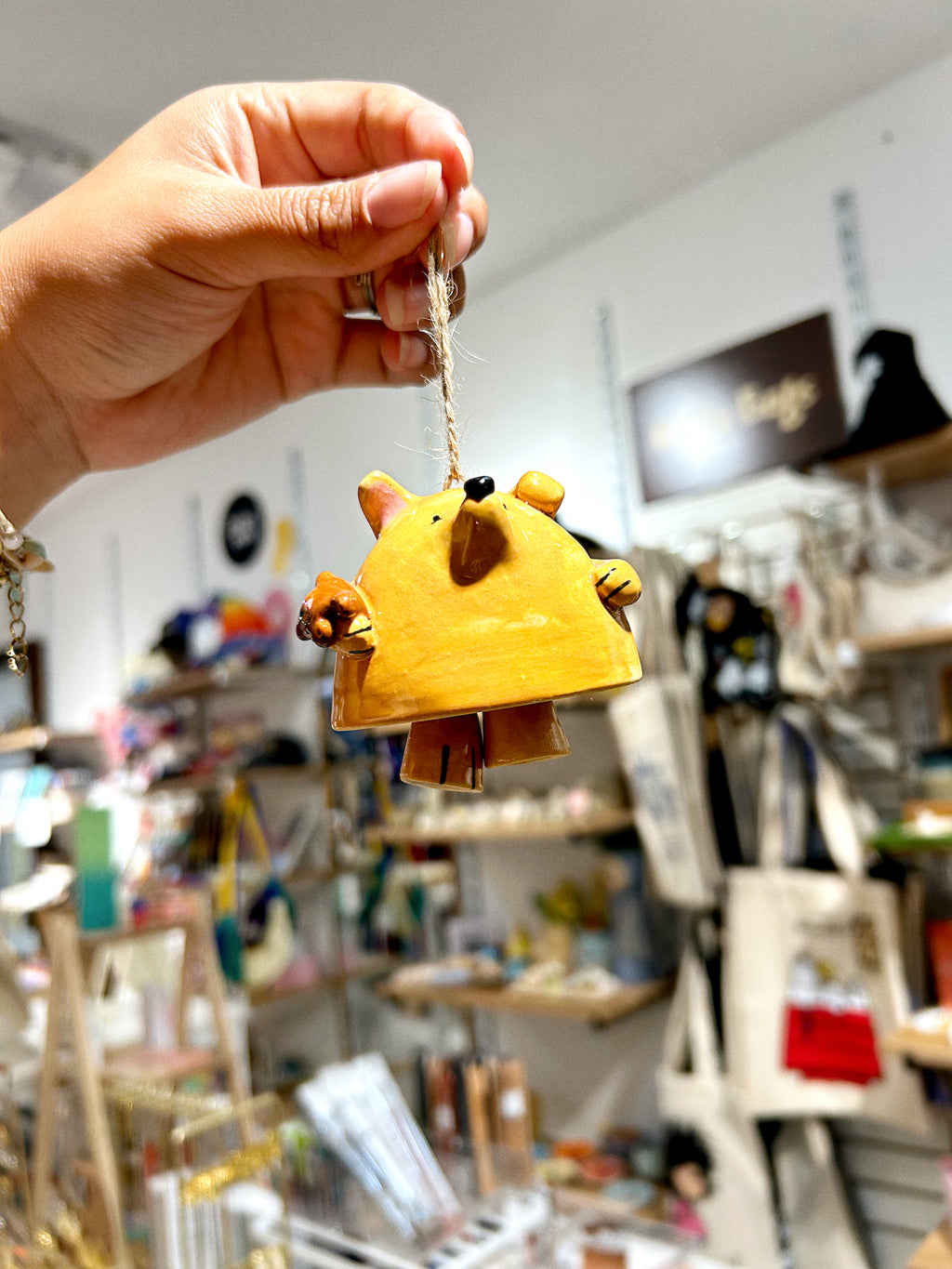 Campana perro caramelo